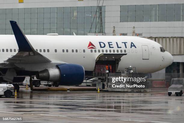 How to avoid Delta flight change fee