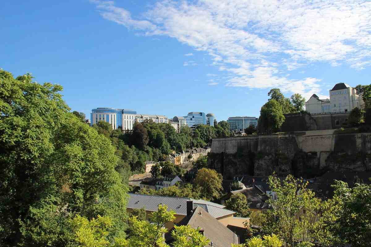 Pétrusse Valley Park, a short flight from the UK