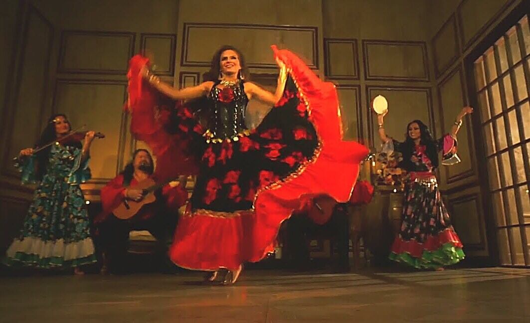 Romani/gypsy dance style