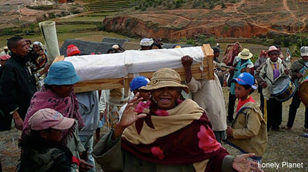 Famadihana, Madagascar